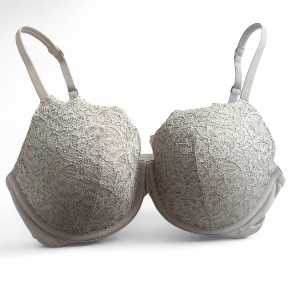 NWOT SKIMS FITS EVERYBODY LACE T-SHIRT BRA 36C